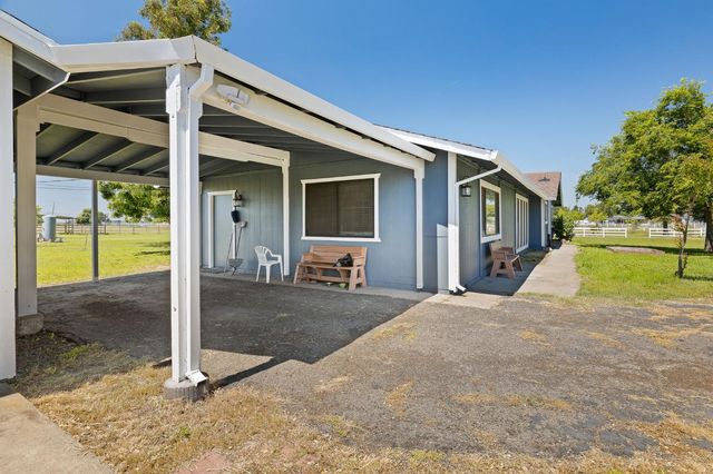 7610 Lakeridge Cir, Elk Grove, CA 95624