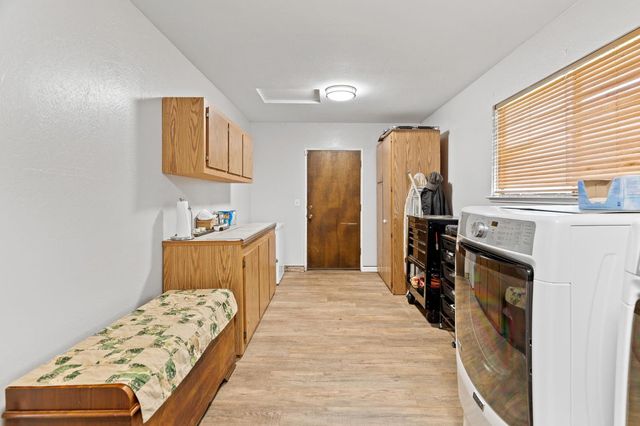 7610 Lakeridge Cir, Elk Grove, CA 95624