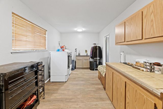 7610 Lakeridge Cir, Elk Grove, CA 95624