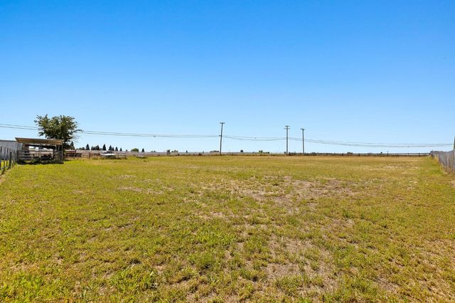 7610 Lakeridge Cir, Elk Grove, CA 95624