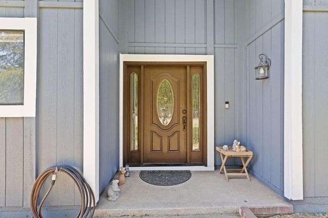 7610 Lakeridge Cir, Elk Grove, CA 95624