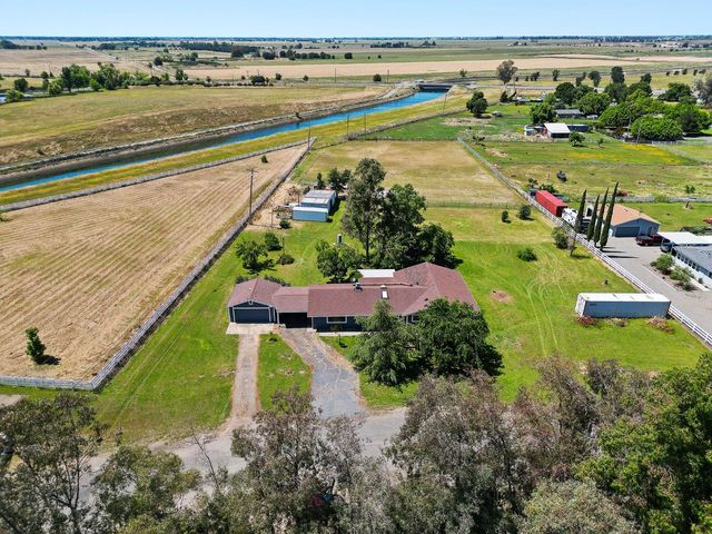 7610 Lakeridge Cir, Elk Grove, CA 95624