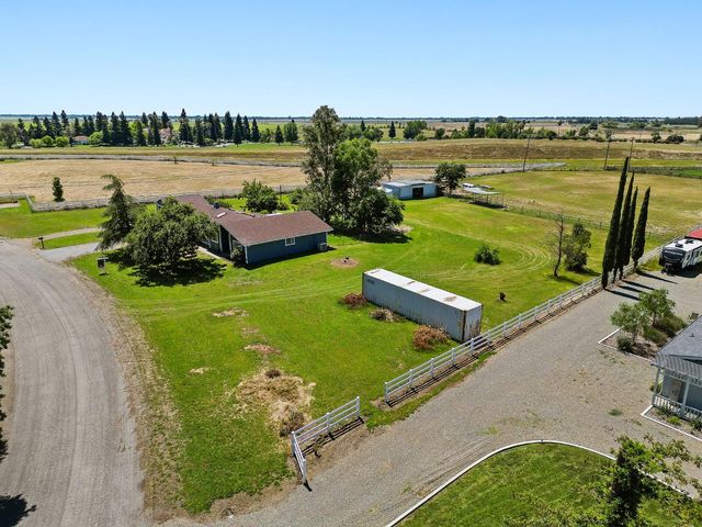 7610 Lakeridge Cir, Elk Grove, CA 95624