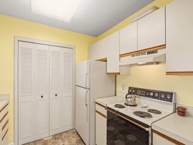 33 Plantation Drive 103, Vero Beach, FL 32966