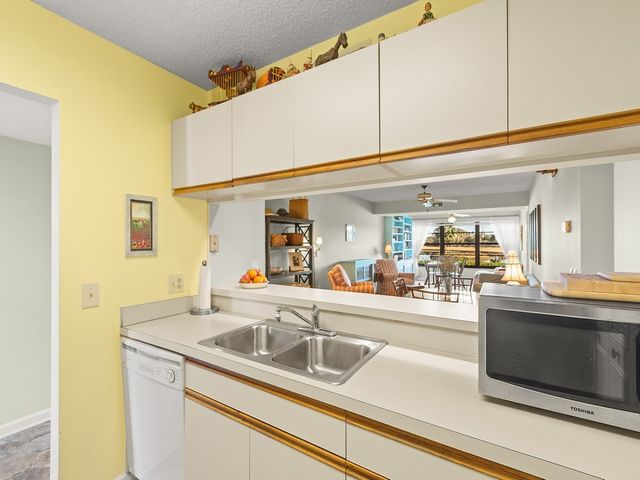 33 Plantation Drive 103, Vero Beach, FL 32966