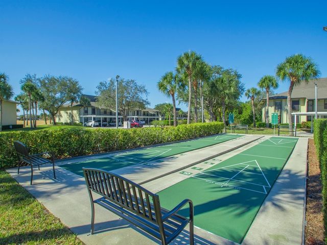 33 Plantation Drive 103, Vero Beach, FL 32966