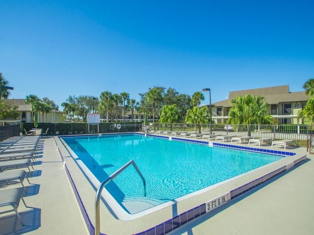 33 Plantation Drive 103, Vero Beach, FL 32966