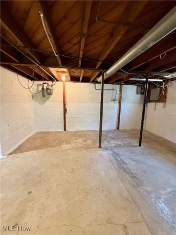 1405 15th Avenue, Parkersburg, WV 26101