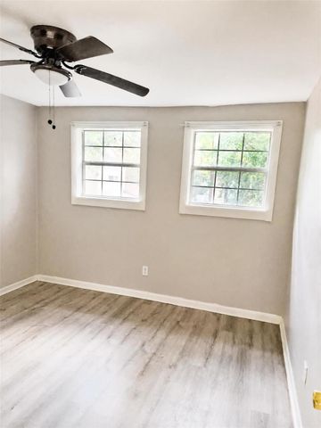 17805 Villa Way Drive, Spring, TX 77379