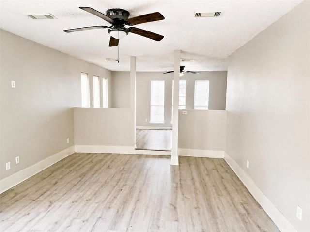 17805 Villa Way Drive, Spring, TX 77379