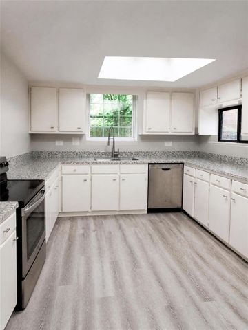 17805 Villa Way Drive, Spring, TX 77379