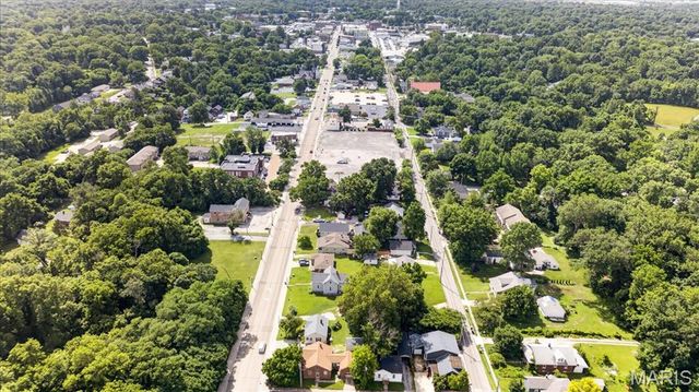114 M Street, Edwardsville, IL 62025