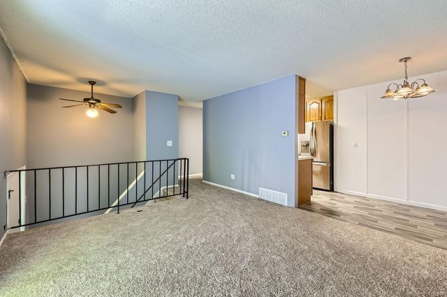 3944 76th Way E, Inver Grove Heights, MN 55076