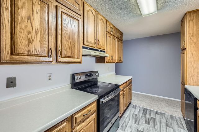 3944 76th Way E, Inver Grove Heights, MN 55076