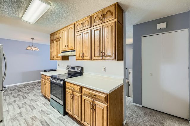 3944 76th Way E, Inver Grove Heights, MN 55076