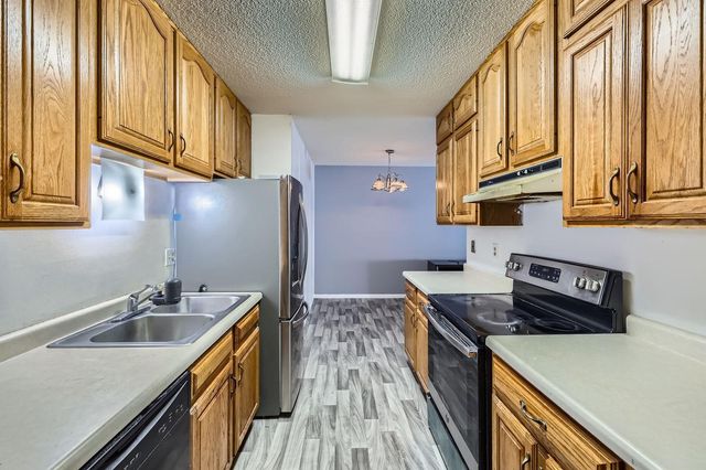 3944 76th Way E, Inver Grove Heights, MN 55076