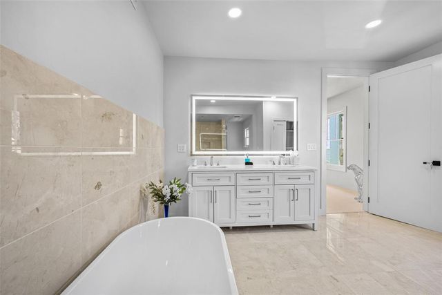 215 NW 16th Street, Oklahoma City, OK 73103