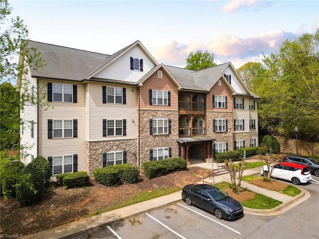 4762 Tatton Park Circle 3A, Winston-salem, NC 27103