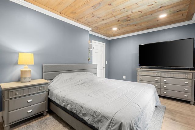 142 Elm Street, Kingston, MA 02364