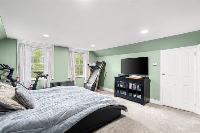 142 Elm Street, Kingston, MA 02364