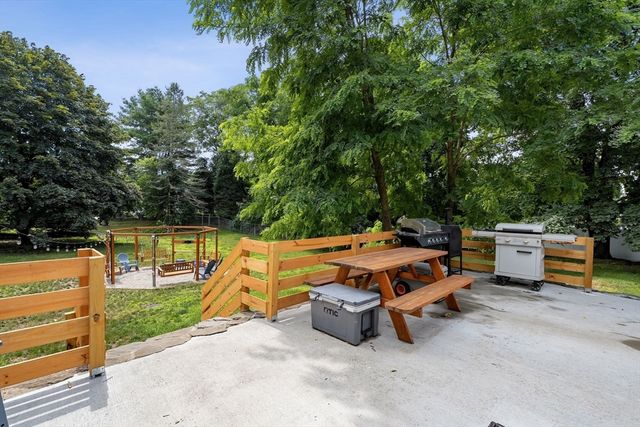 142 Elm Street, Kingston, MA 02364