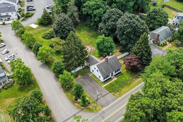 142 Elm Street, Kingston, MA 02364