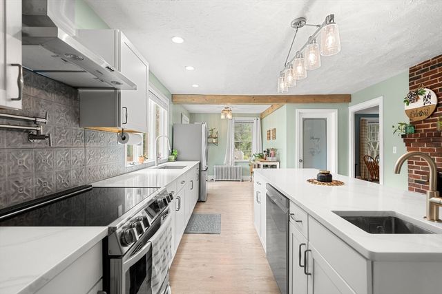 142 Elm Street, Kingston, MA 02364