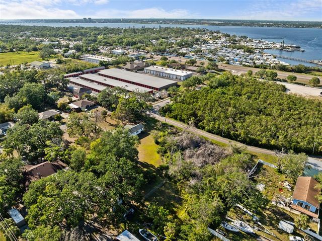611 29TH STREET E, Bradenton, FL 34208