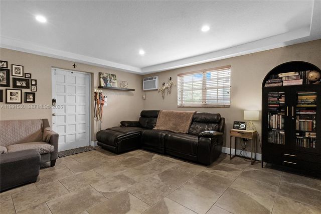 3500 SW 13th St, Miami, FL 33145