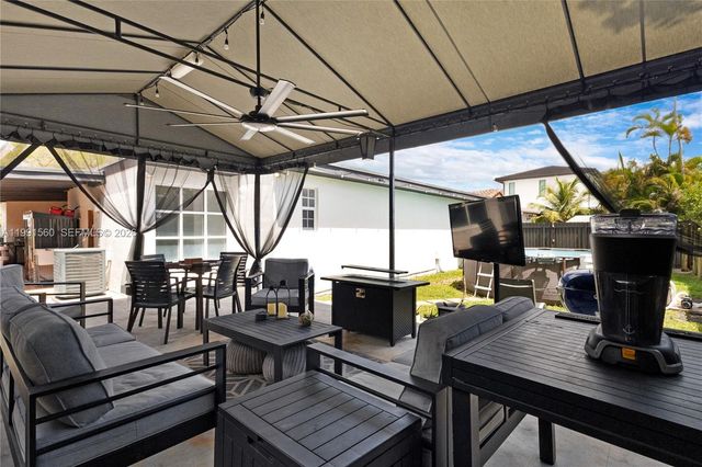 3500 SW 13th St, Miami, FL 33145