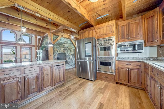 11597 LEEDS CHAPEL LN, Markham, VA 22643