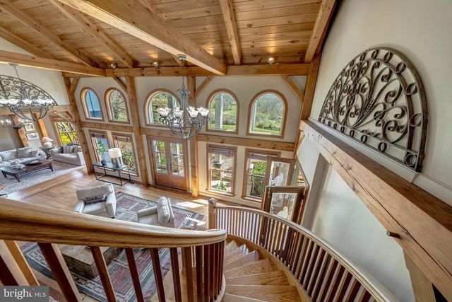 11597 LEEDS CHAPEL LN, Markham, VA 22643