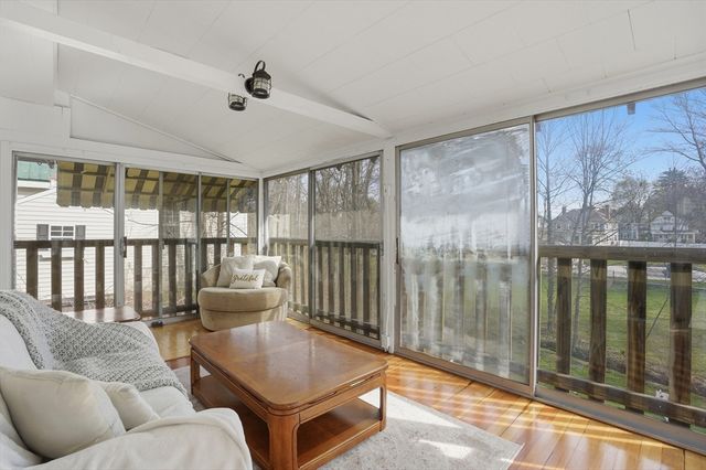 201 West St, Leominster, MA 01453