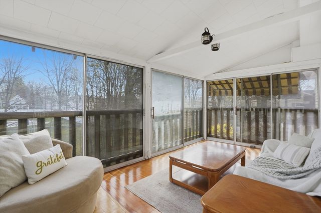 201 West St, Leominster, MA 01453