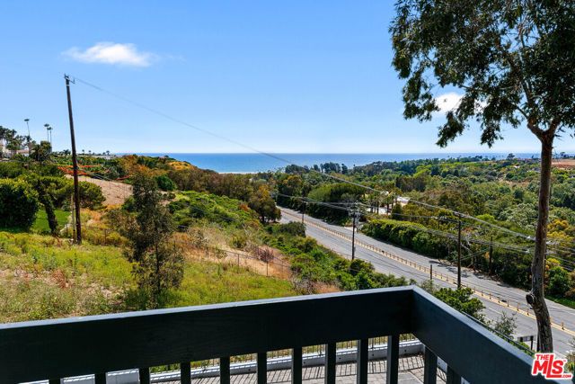 29239 HEATHERCLIFF Road 4, Malibu, CA 90265