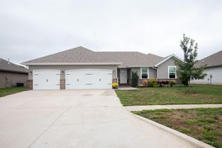 1895 South Lullwood Avenue, Springfield, MO 65802