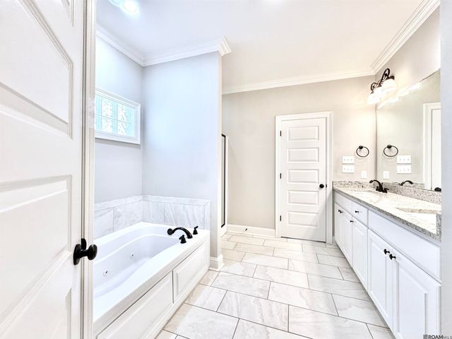 14022 Knoll Park Place, Baton Rouge, LA 70808