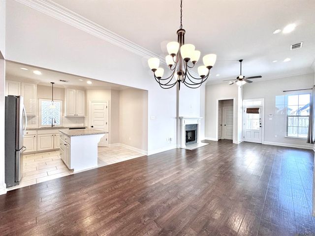 14022 Knoll Park Place, Baton Rouge, LA 70808