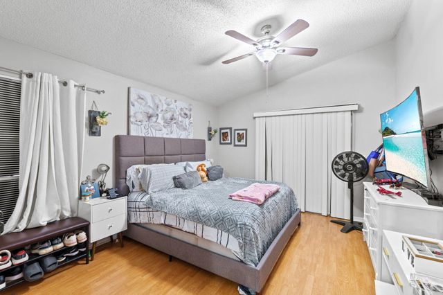 5710 Dewberry Way, West Palm Beach, FL 33415