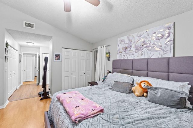 5710 Dewberry Way, West Palm Beach, FL 33415