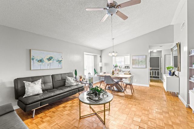 5710 Dewberry Way, West Palm Beach, FL 33415