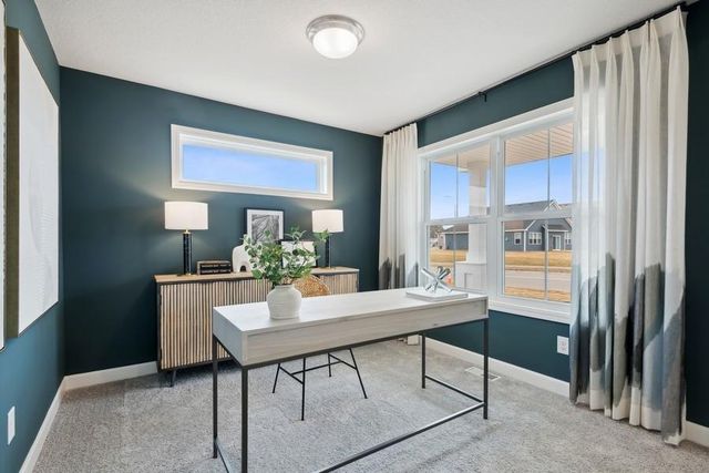 7632 40th Street N, Oakdale, MN 55128