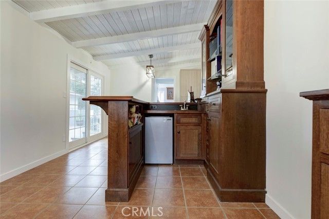 15556 Valerio, Van Nuys (los Angeles), CA 91406