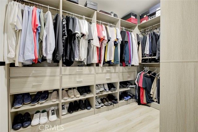 15556 Valerio, Van Nuys (los Angeles), CA 91406