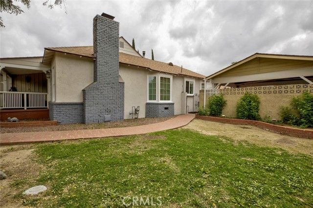 15556 Valerio, Van Nuys (los Angeles), CA 91406