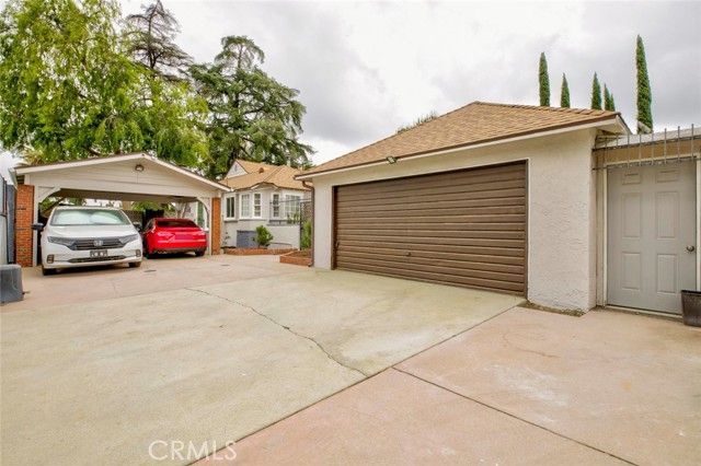 15556 Valerio, Van Nuys (los Angeles), CA 91406