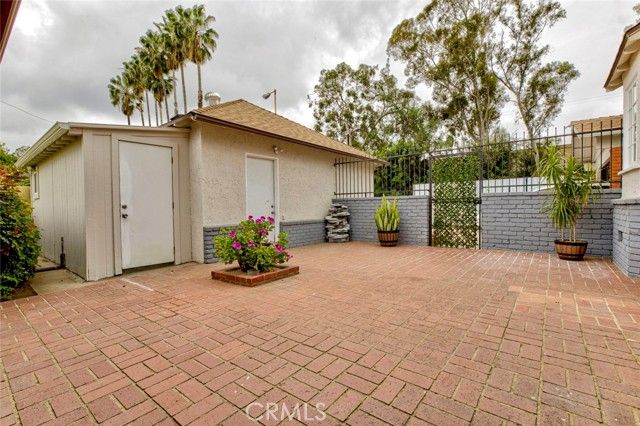 15556 Valerio, Van Nuys (los Angeles), CA 91406