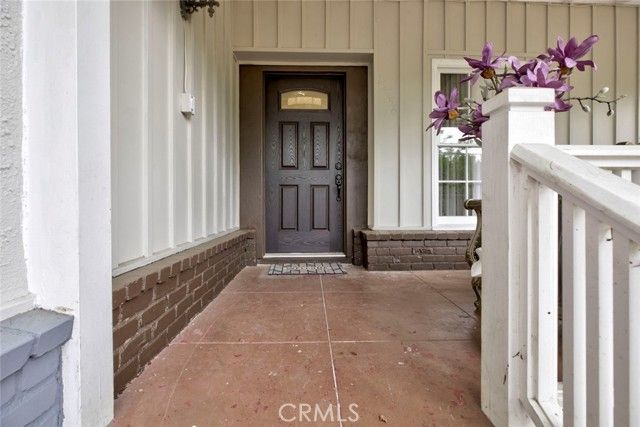 15556 Valerio, Van Nuys (los Angeles), CA 91406