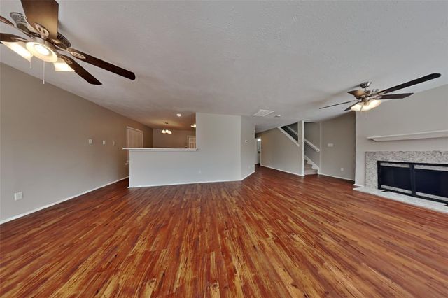 19538 Shady Bank Drive, Tomball, TX 77375