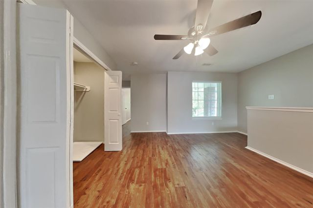 19538 Shady Bank Drive, Tomball, TX 77375